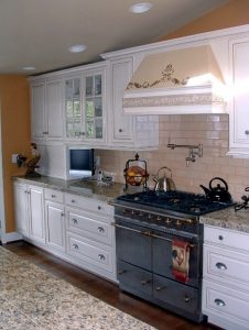 White kitchens can be either contemporary or traditional, but they never really go out of style.